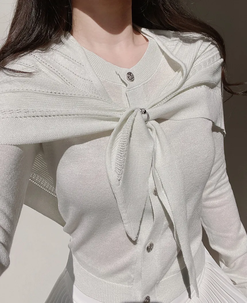 ラウンドネックボタンケープカーディガンブローチ付 | mirangmirang | 詳細画像3