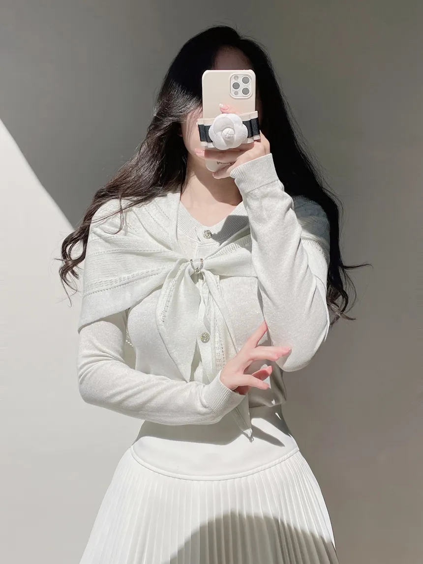 ラウンドネックボタンケープカーディガンブローチ付 | mirangmirang | 詳細画像9