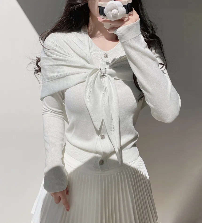 ラウンドネックボタンケープカーディガンブローチ付 | mirangmirang | 詳細画像10