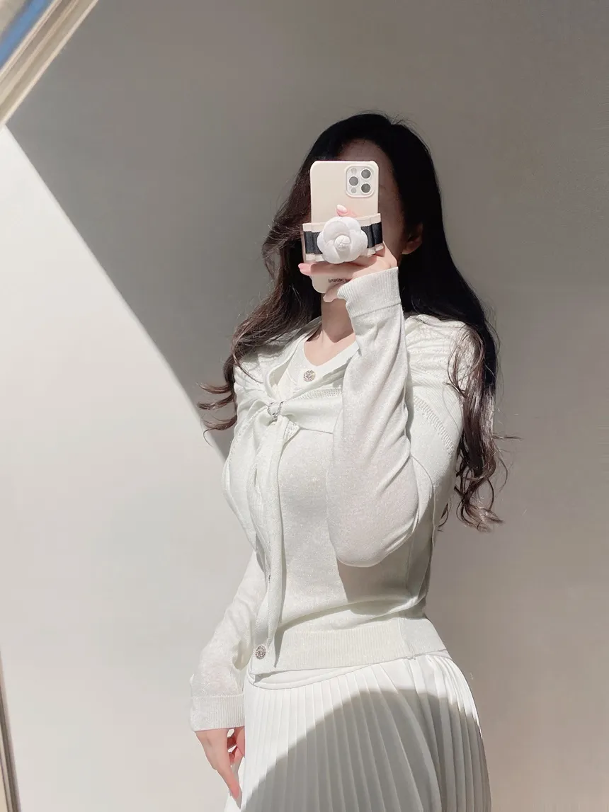 ラウンドネックボタンケープカーディガンブローチ付 | mirangmirang | 詳細画像11