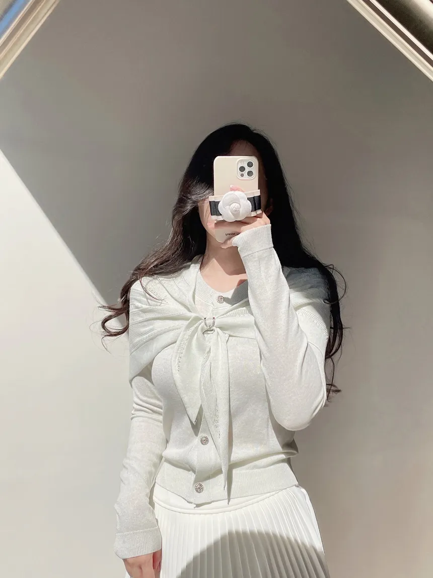 ラウンドネックボタンケープカーディガンブローチ付 | mirangmirang | 詳細画像13