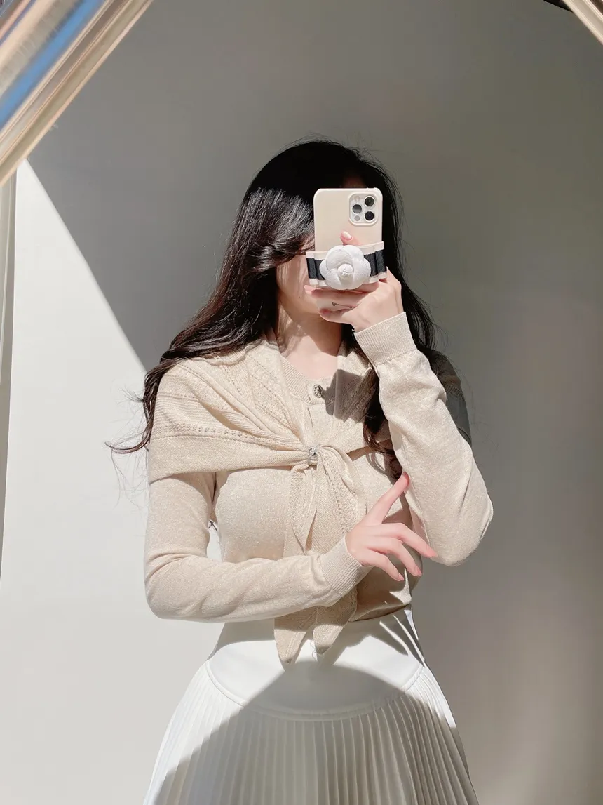 ラウンドネックボタンケープカーディガンブローチ付 | mirangmirang | 詳細画像17