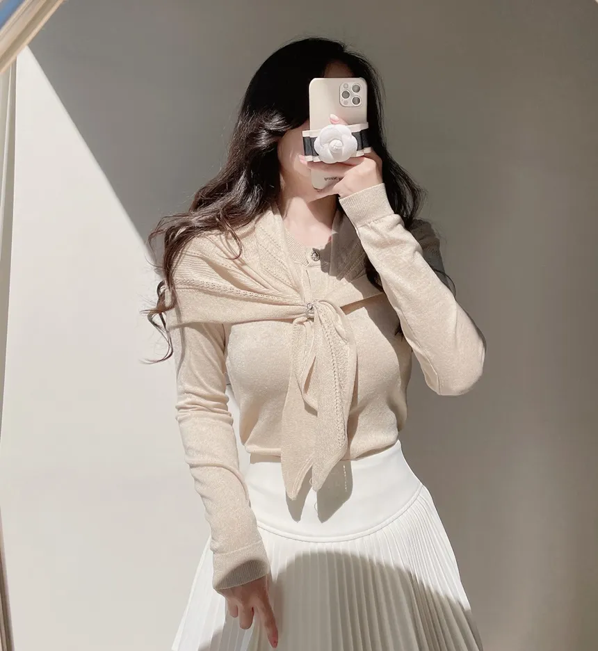 ラウンドネックボタンケープカーディガンブローチ付 | mirangmirang | 詳細画像19