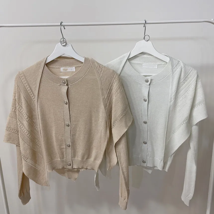 ラウンドネックボタンケープカーディガンブローチ付 | mirangmirang | 詳細画像27