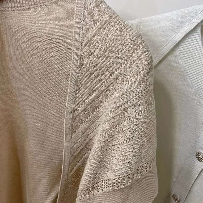 ラウンドネックボタンケープカーディガンブローチ付 | mirangmirang | 詳細画像29