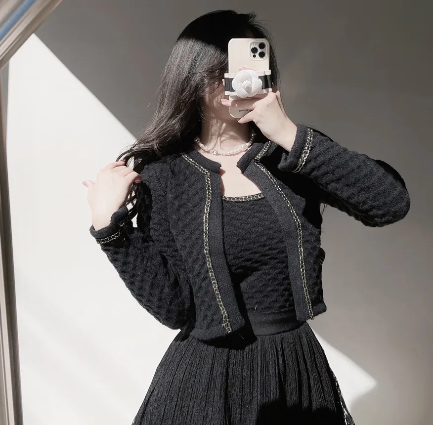 ラウンドネックポケットカラーラインカーディガンノースリーブ | mirangmirang | 詳細画像17