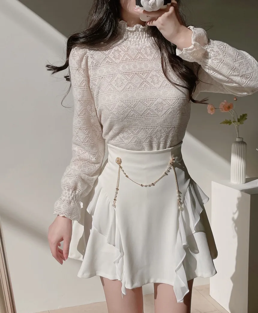 シャーリングタートルネック長袖ベルスリーブカラーブラウス | mirangmirang | 詳細画像7