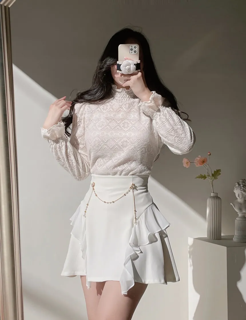 シャーリングタートルネック長袖ベルスリーブカラーブラウス | mirangmirang | 詳細画像11