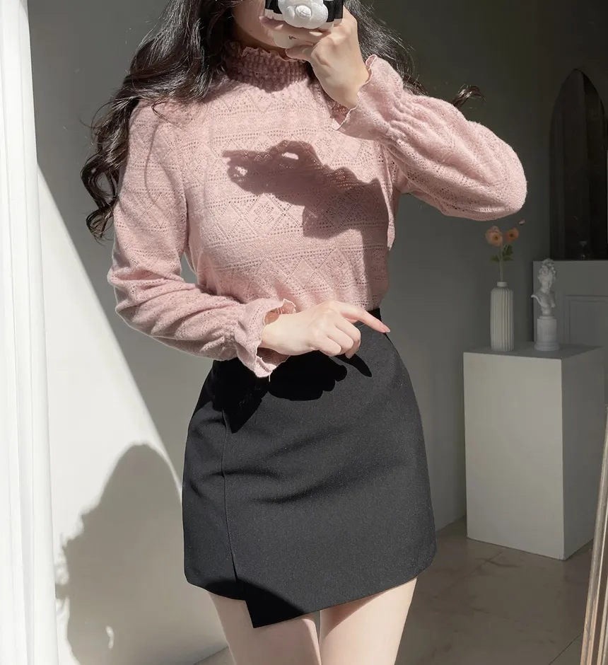 シャーリングタートルネック長袖ベルスリーブカラーブラウス | mirangmirang | 詳細画像15