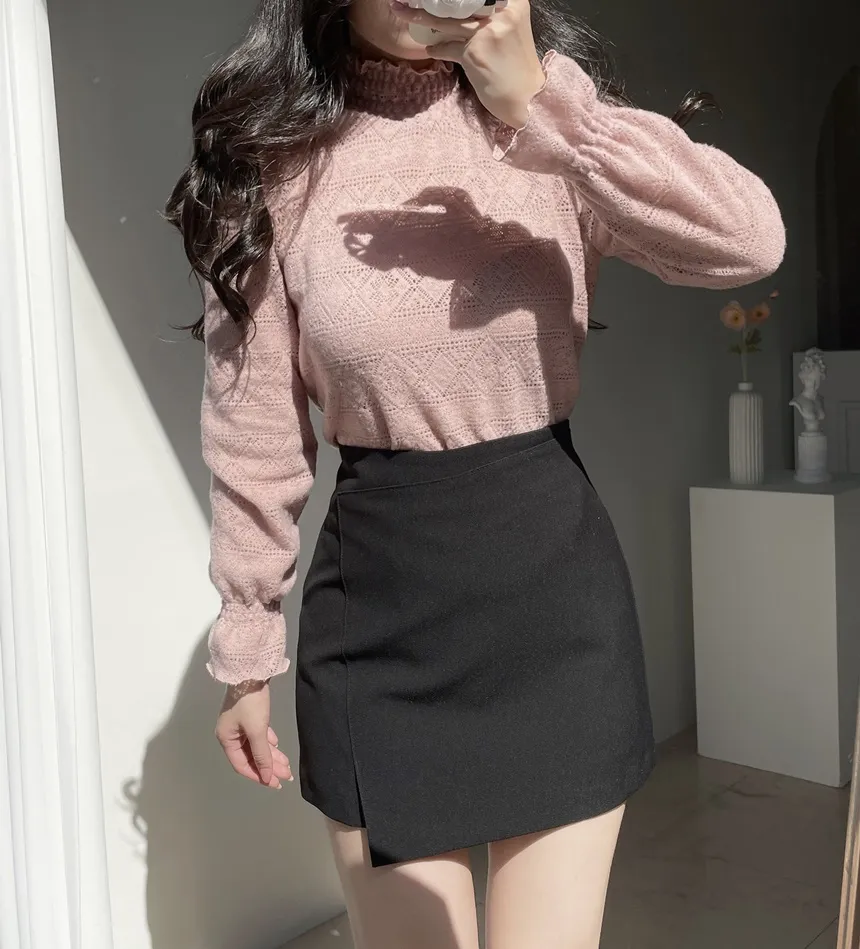 シャーリングタートルネック長袖ベルスリーブカラーブラウス | mirangmirang | 詳細画像19