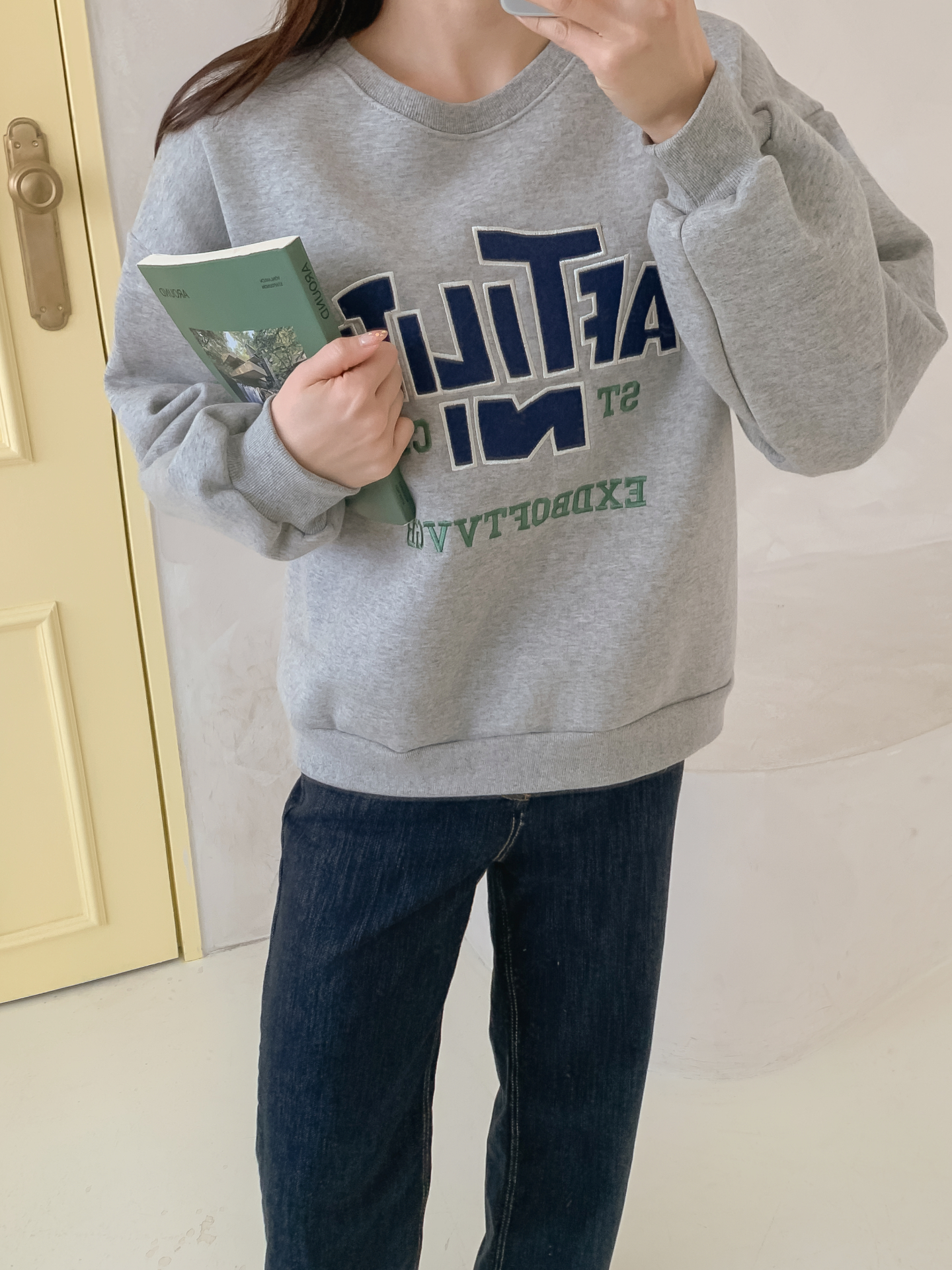 裏起毛ラウンドネックパッチルーズ長袖刺繍スウェット | 詳細画像15