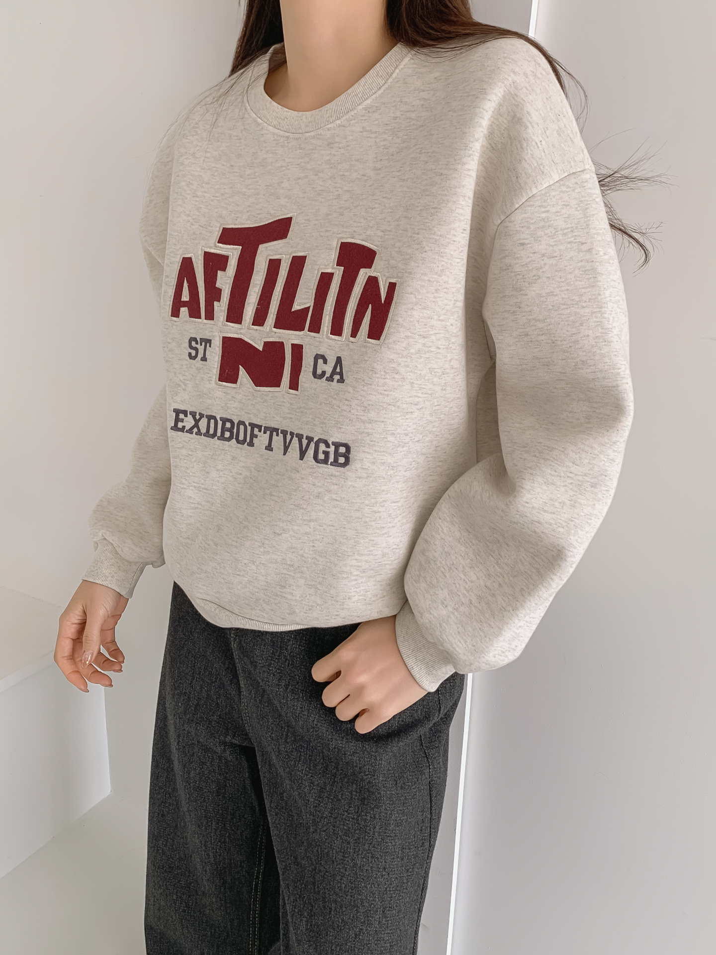 裏起毛ラウンドネックパッチルーズ長袖刺繍スウェット | 詳細画像23