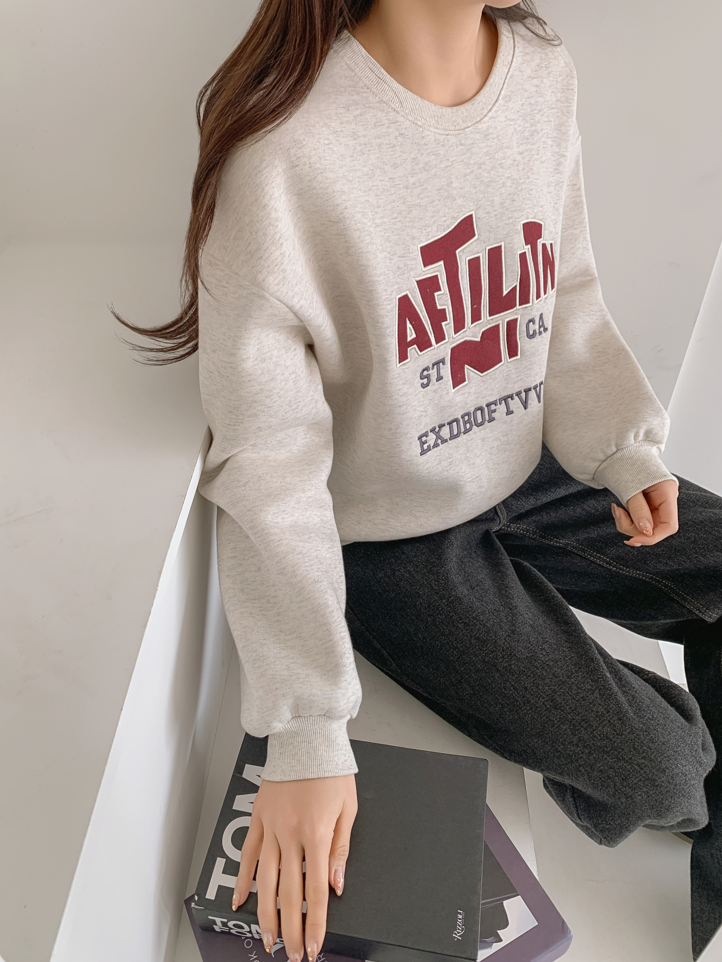 裏起毛ラウンドネックパッチルーズ長袖刺繍スウェット | 詳細画像25