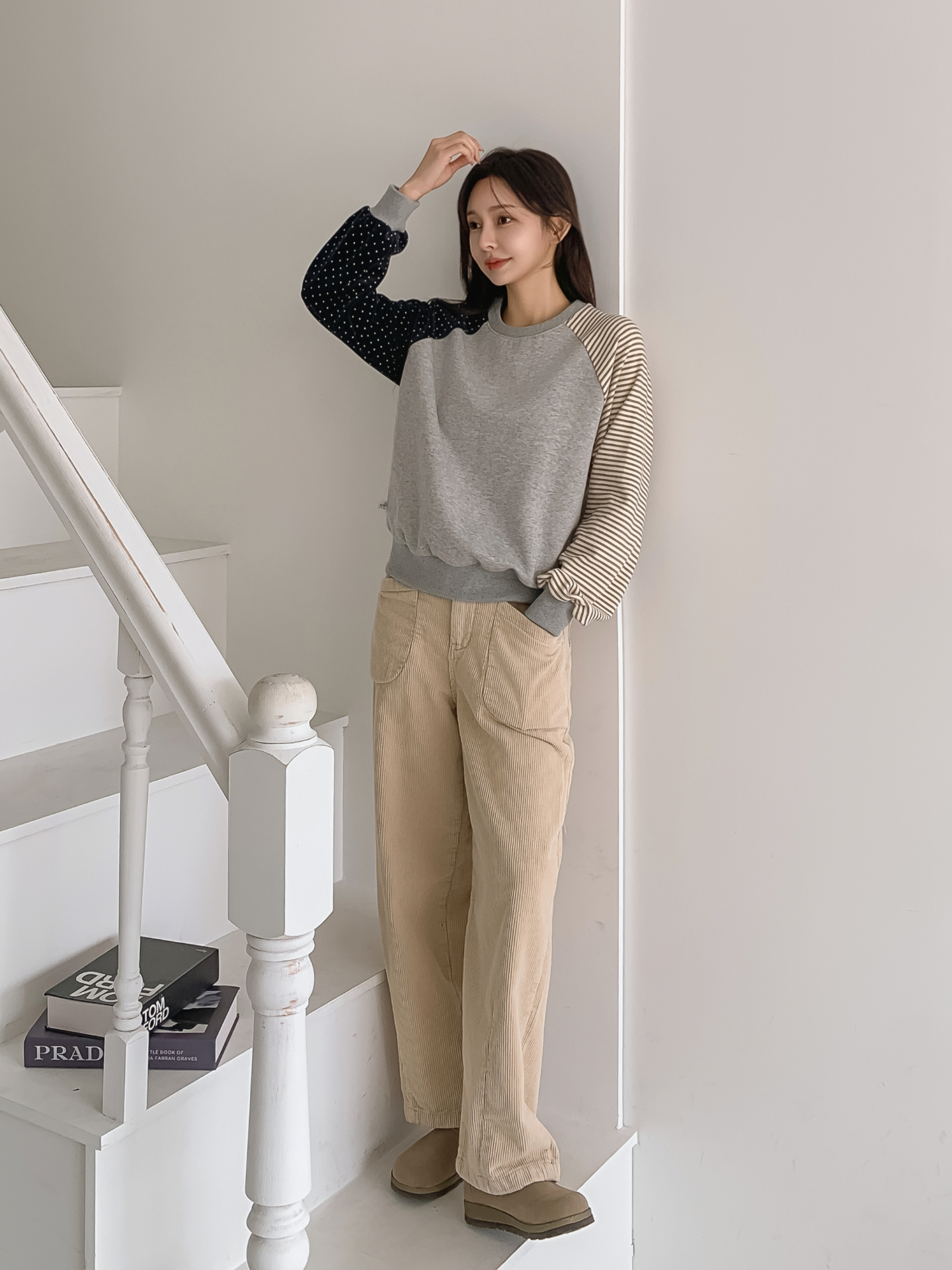 起毛裏地コンビラウンドネック長袖スウェット | 詳細画像10