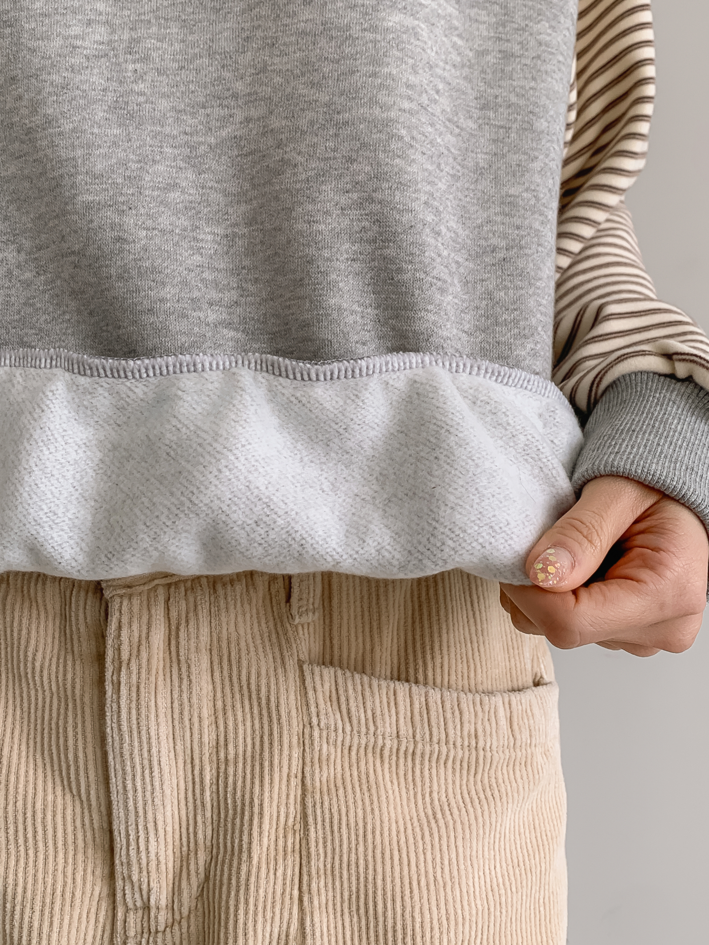 起毛裏地コンビラウンドネック長袖スウェット | 詳細画像15