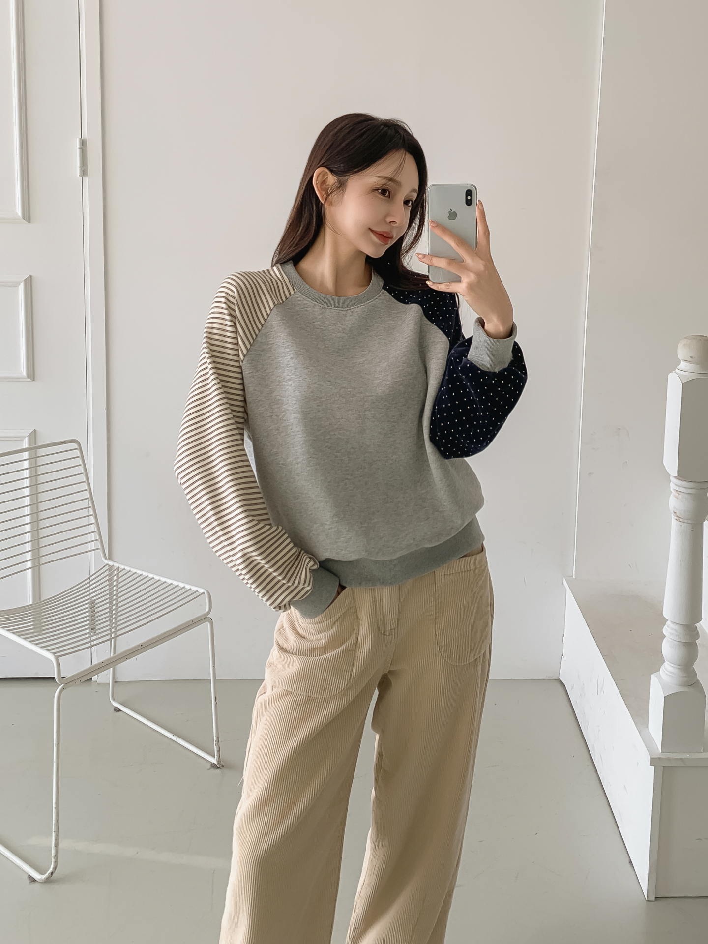 起毛裏地コンビラウンドネック長袖スウェット | 詳細画像17