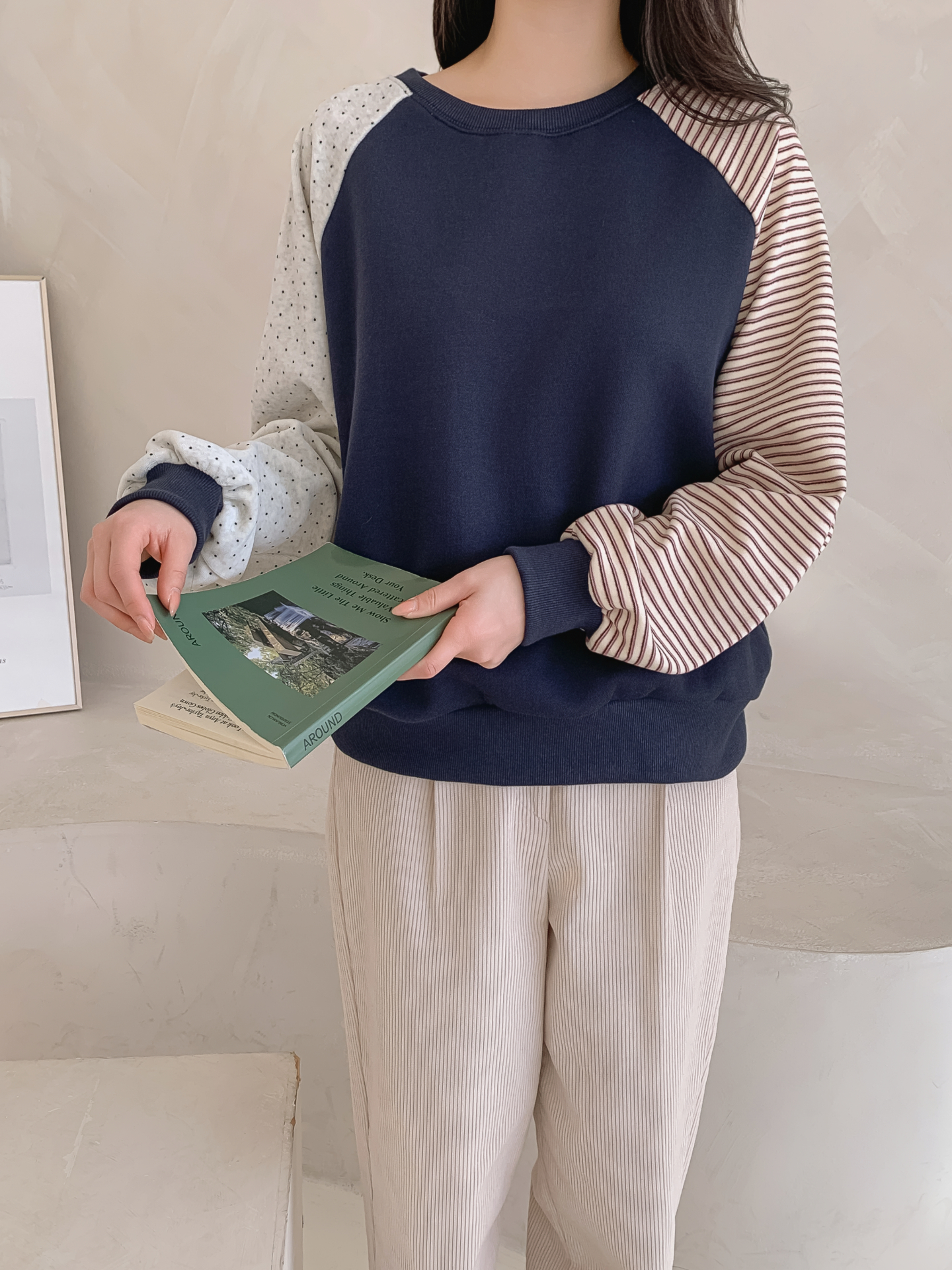 起毛裏地コンビラウンドネック長袖スウェット | 詳細画像30