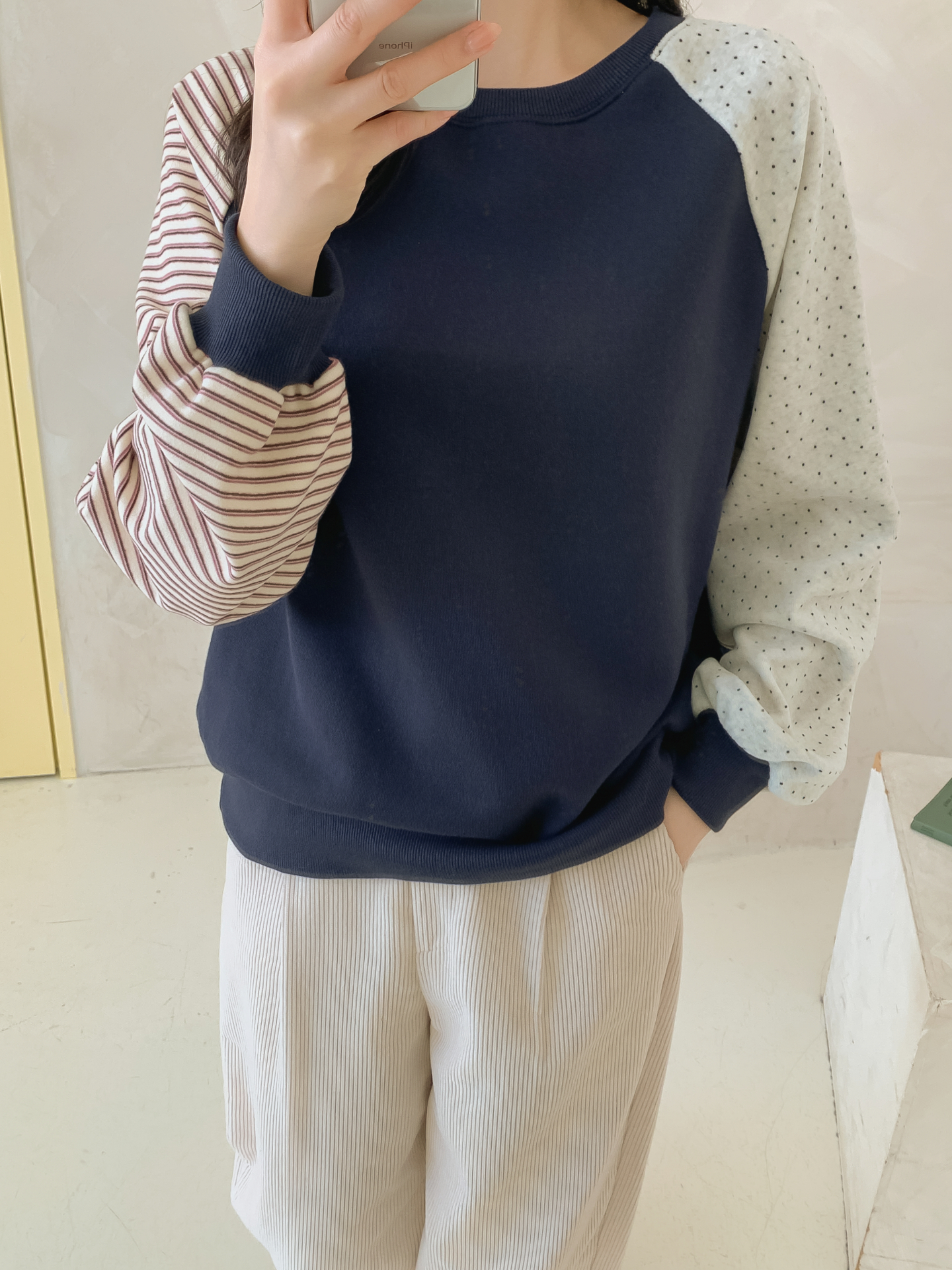 起毛裏地コンビラウンドネック長袖スウェット | 詳細画像32