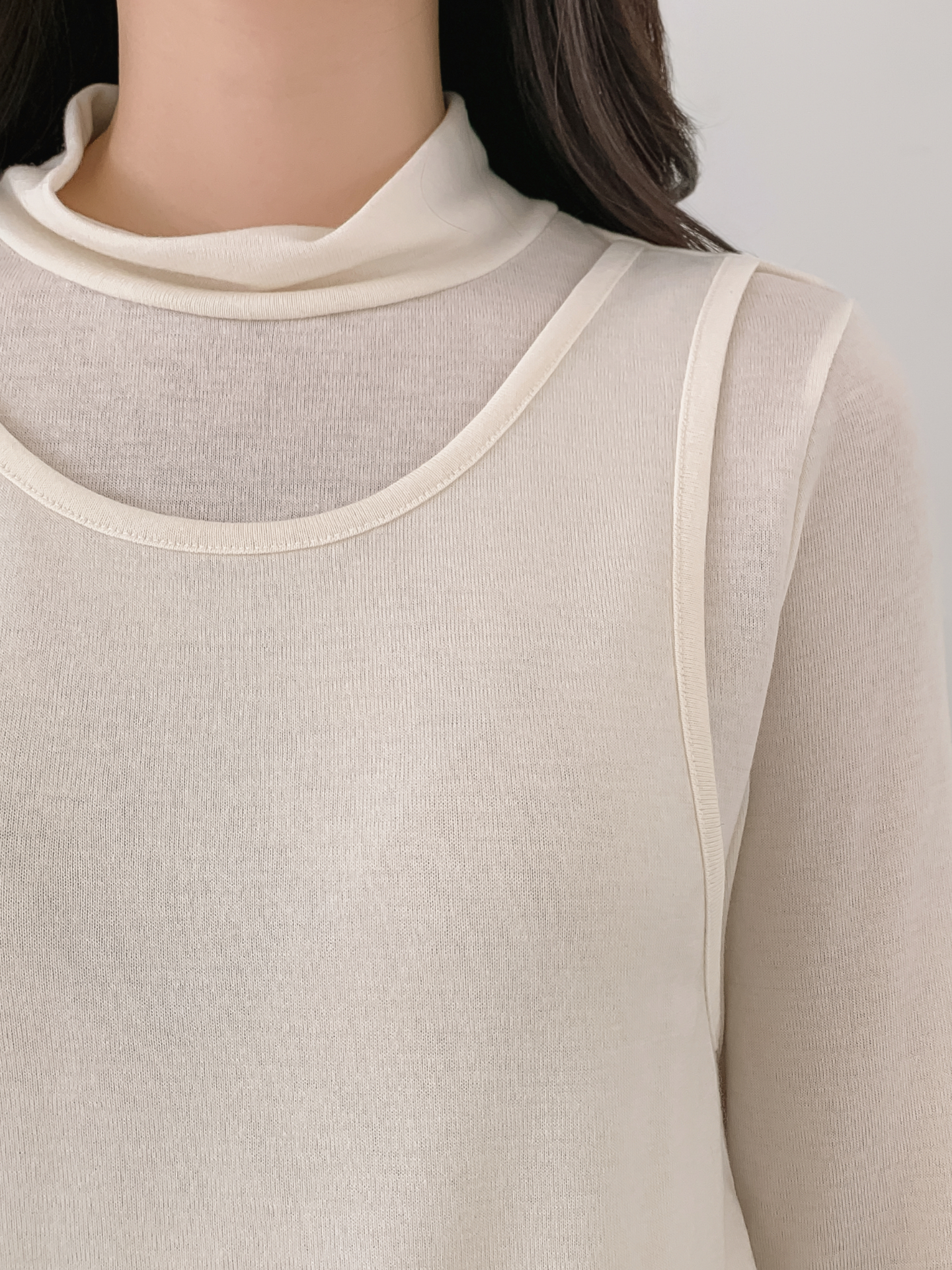 ラウンドネックスリムレイヤード風長袖Tシャツ | 詳細画像10