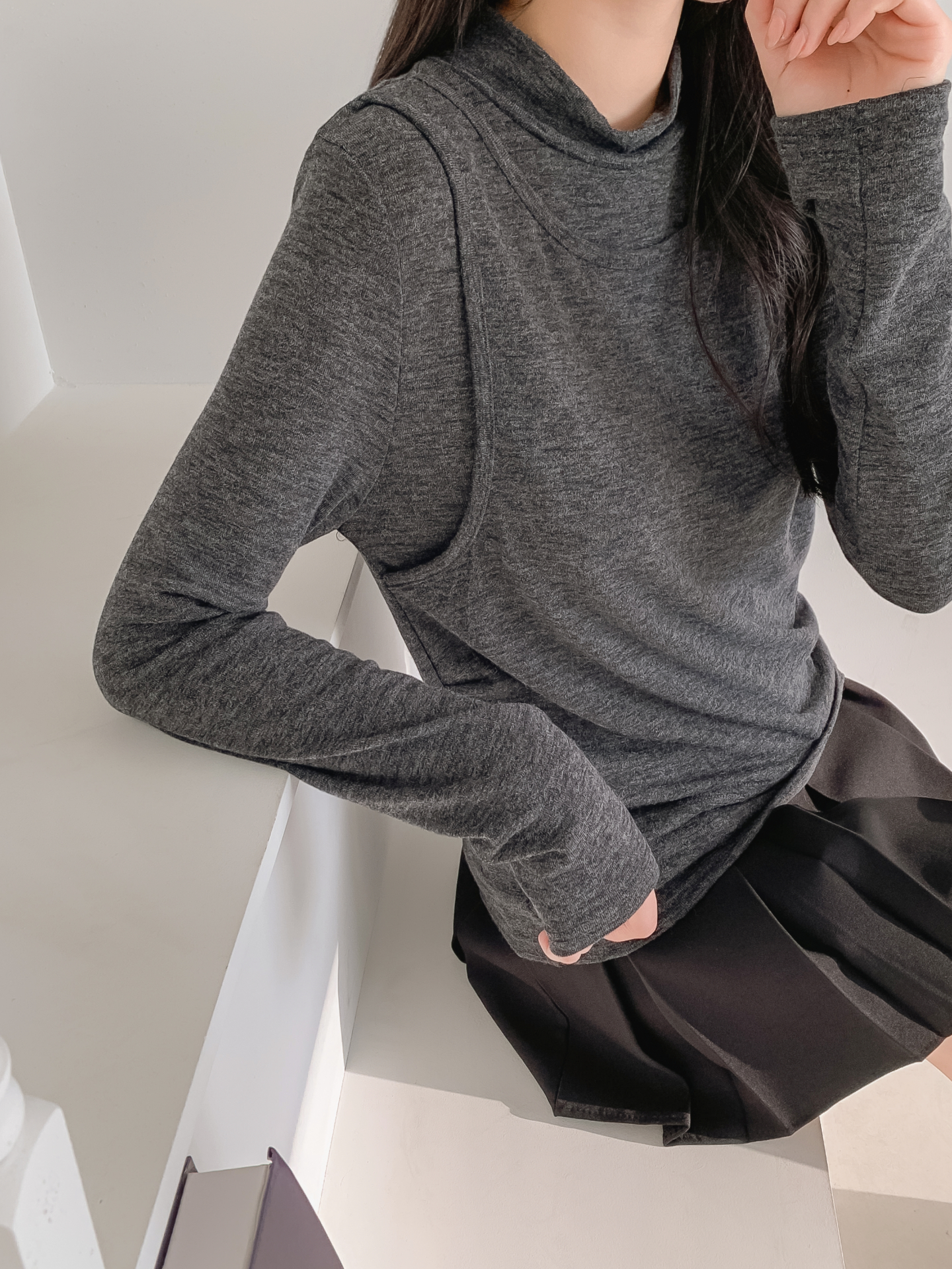 ラウンドネックスリムレイヤード風長袖Tシャツ | 詳細画像24