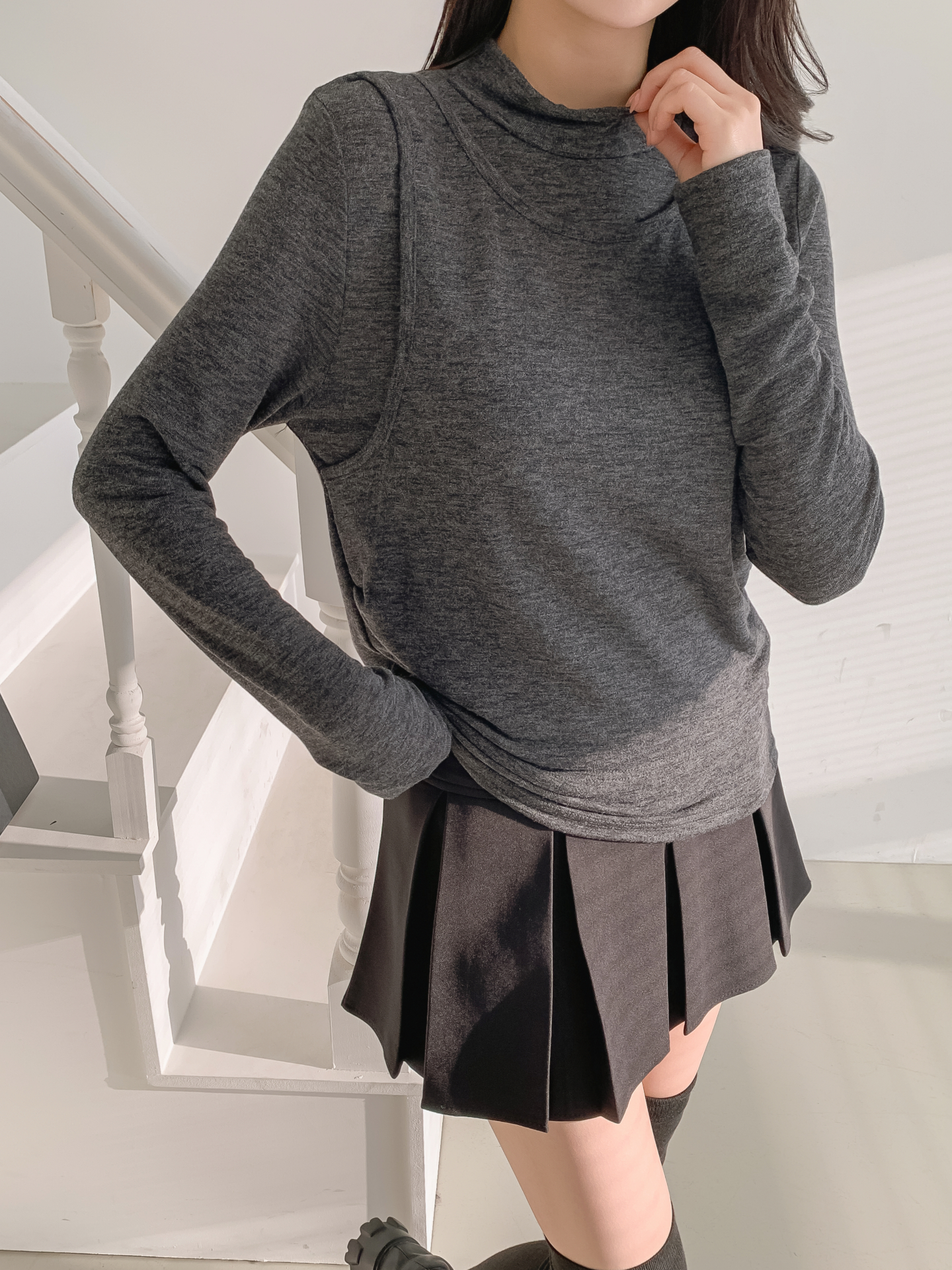 ラウンドネックスリムレイヤード風長袖Tシャツ | 詳細画像30