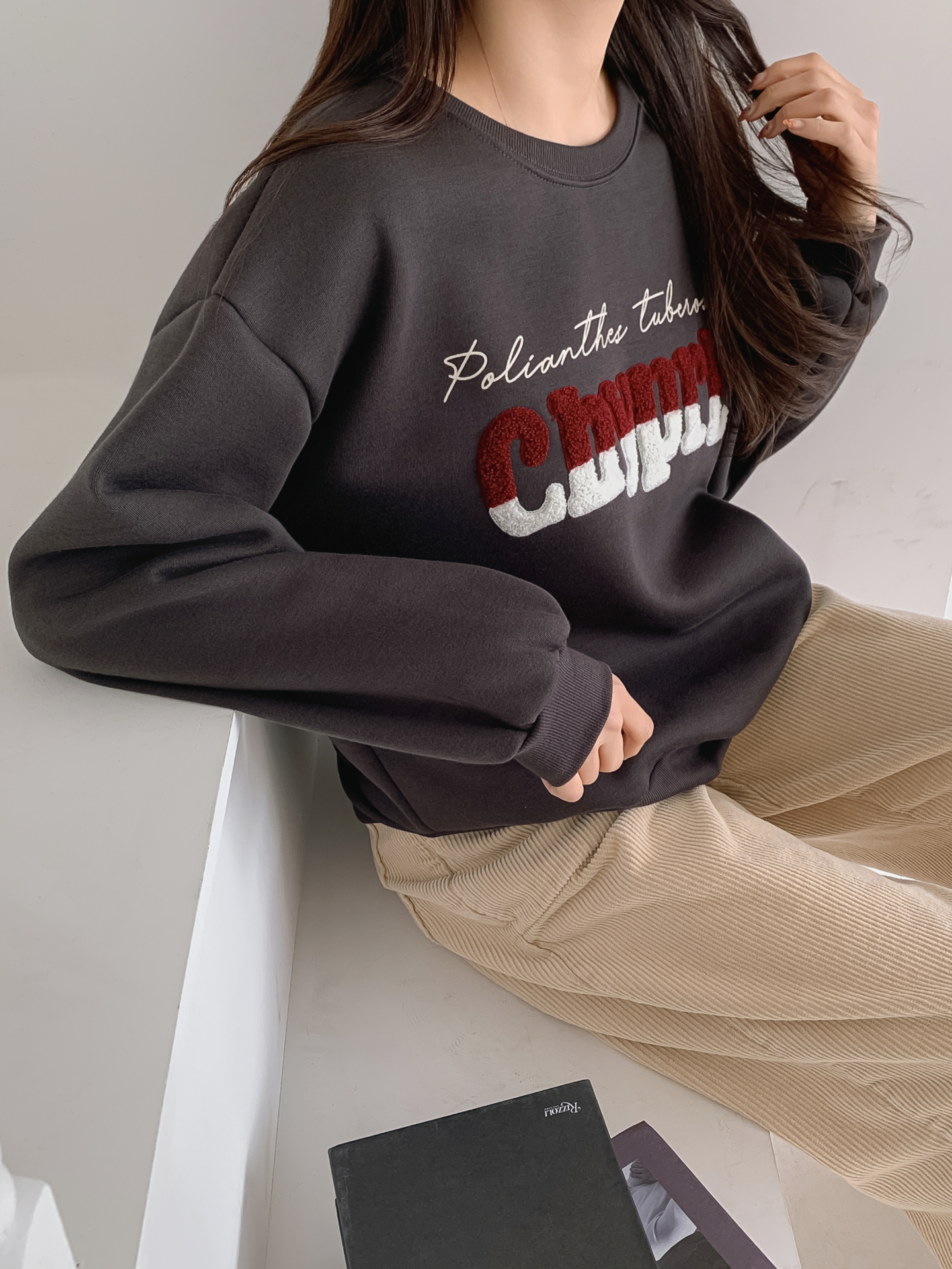 裏起毛ブークレ配色ラウンドネックルーズ長袖スウェット | 詳細画像13