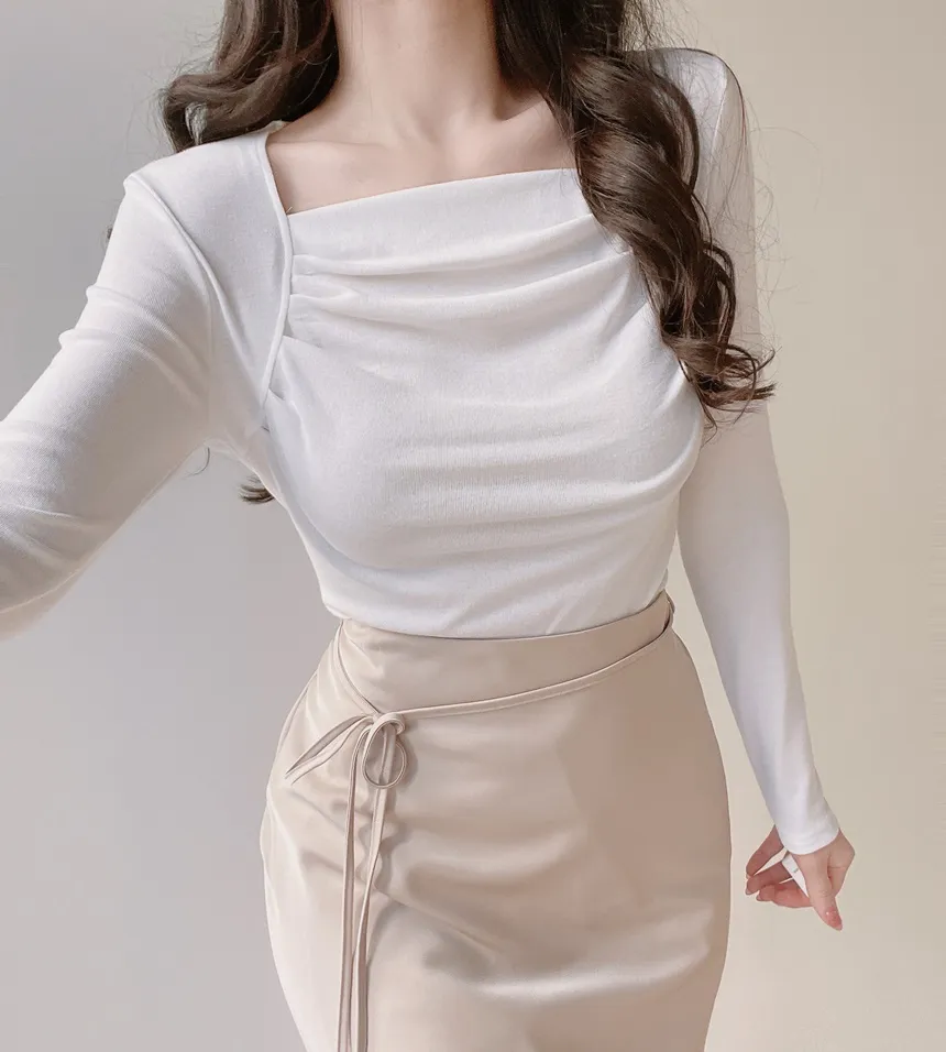 スクエアネック長袖ギャザーTシャツ | mirangmirang | 詳細画像2