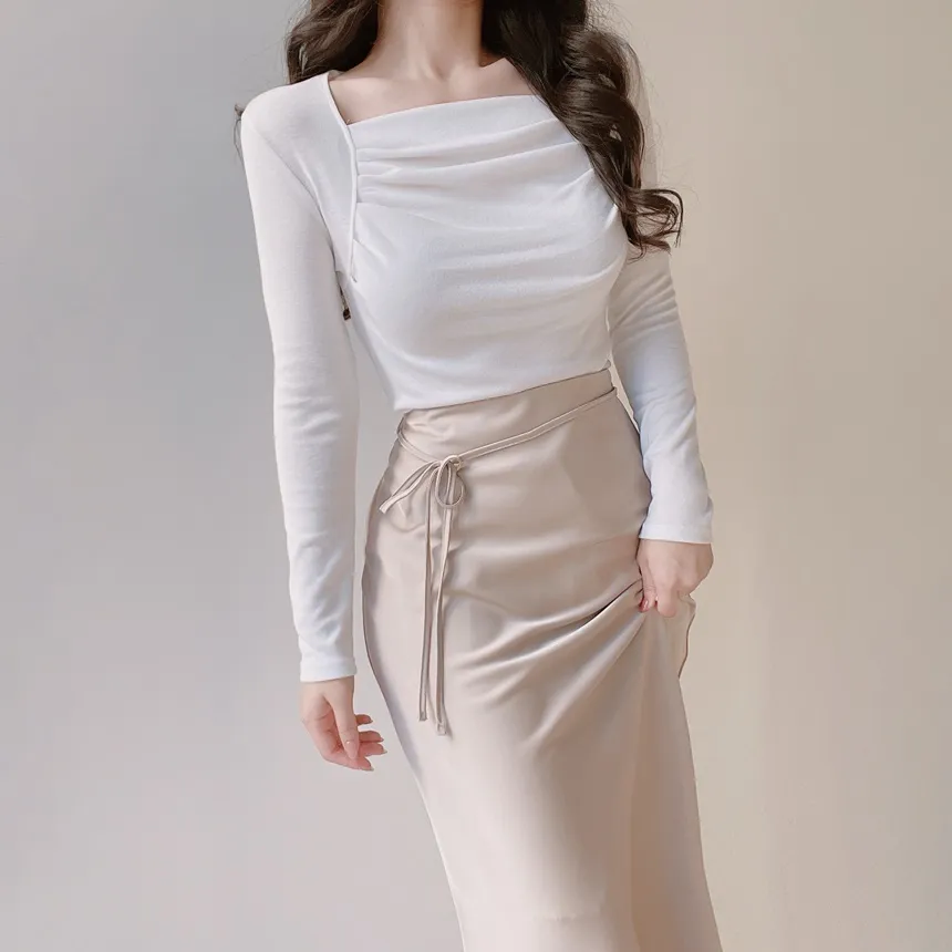 スクエアネック長袖ギャザーTシャツ | mirangmirang | 詳細画像3