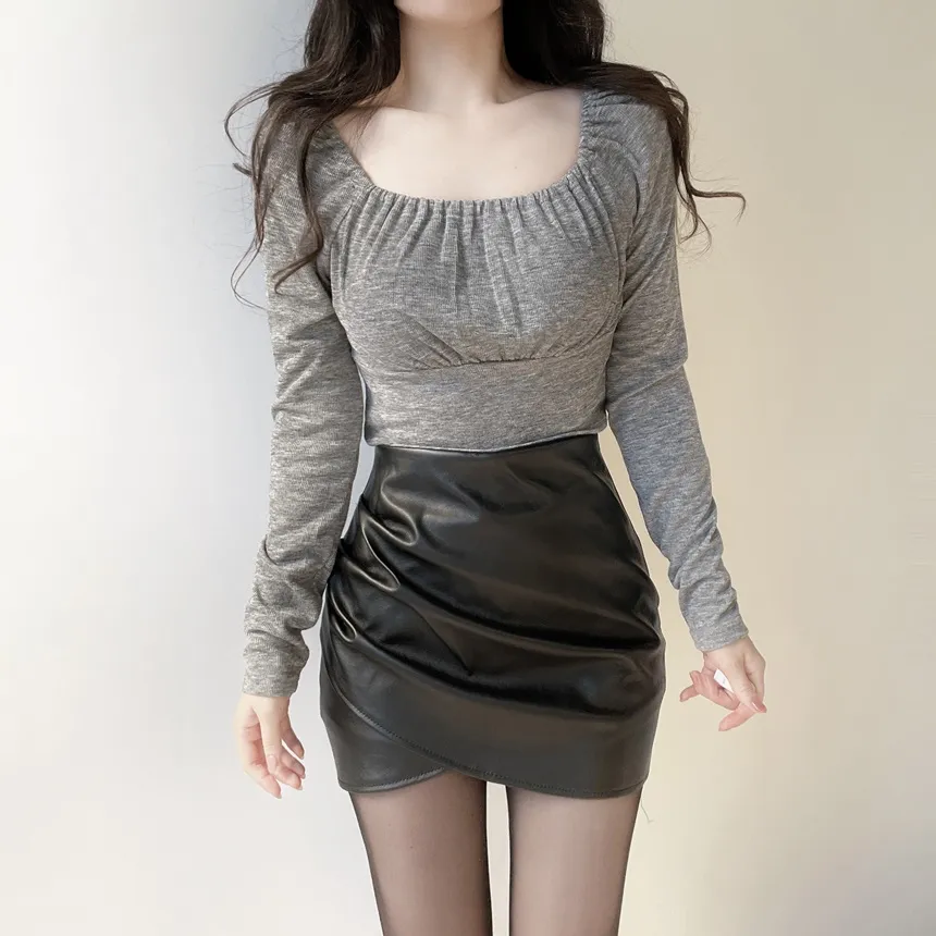 スクエアネックシャーリング長袖無地Tシャツ | mirangmirang | 詳細画像13