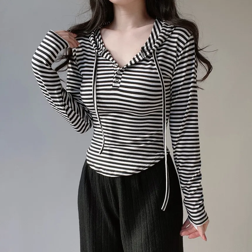 スナップボタンドローストリング長袖ボーダーTシャツ | mirangmirang | 詳細画像2