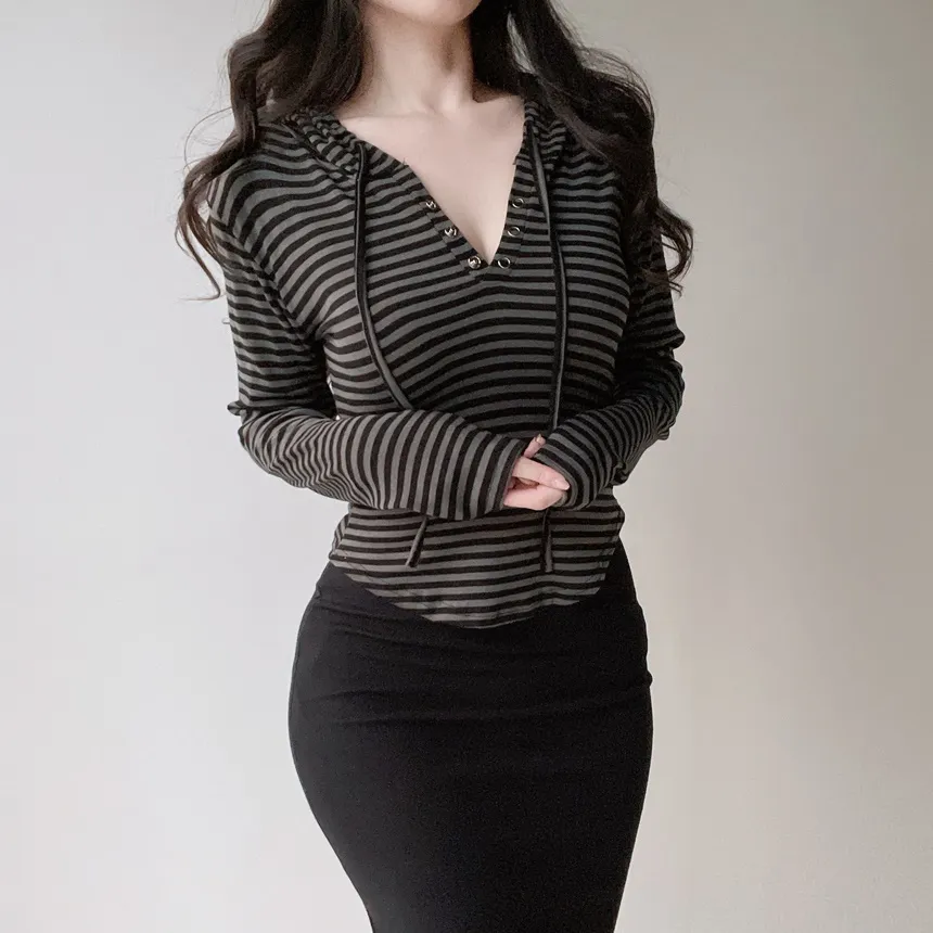 スナップボタンドローストリング長袖ボーダーTシャツ | mirangmirang | 詳細画像10