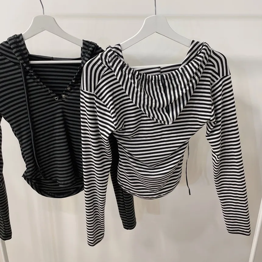 スナップボタンドローストリング長袖ボーダーTシャツ | mirangmirang | 詳細画像19