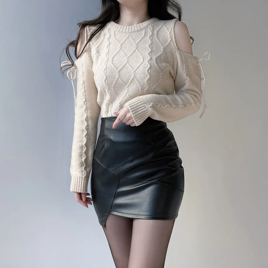 レザー調ハイウエストアンバランスミニスカート | mirangmirang | 詳細画像5