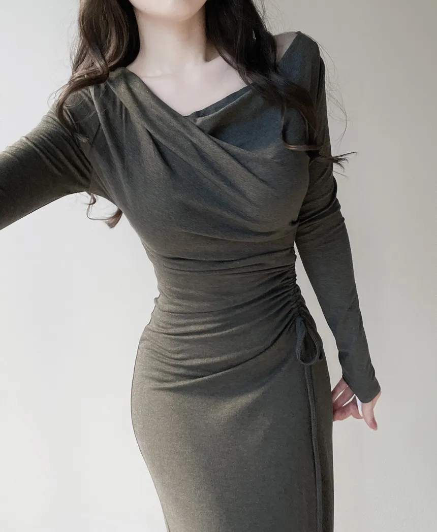 ワンショルダードレープシャーリングドローストリングロングワンピース | mirangmirang | 詳細画像10