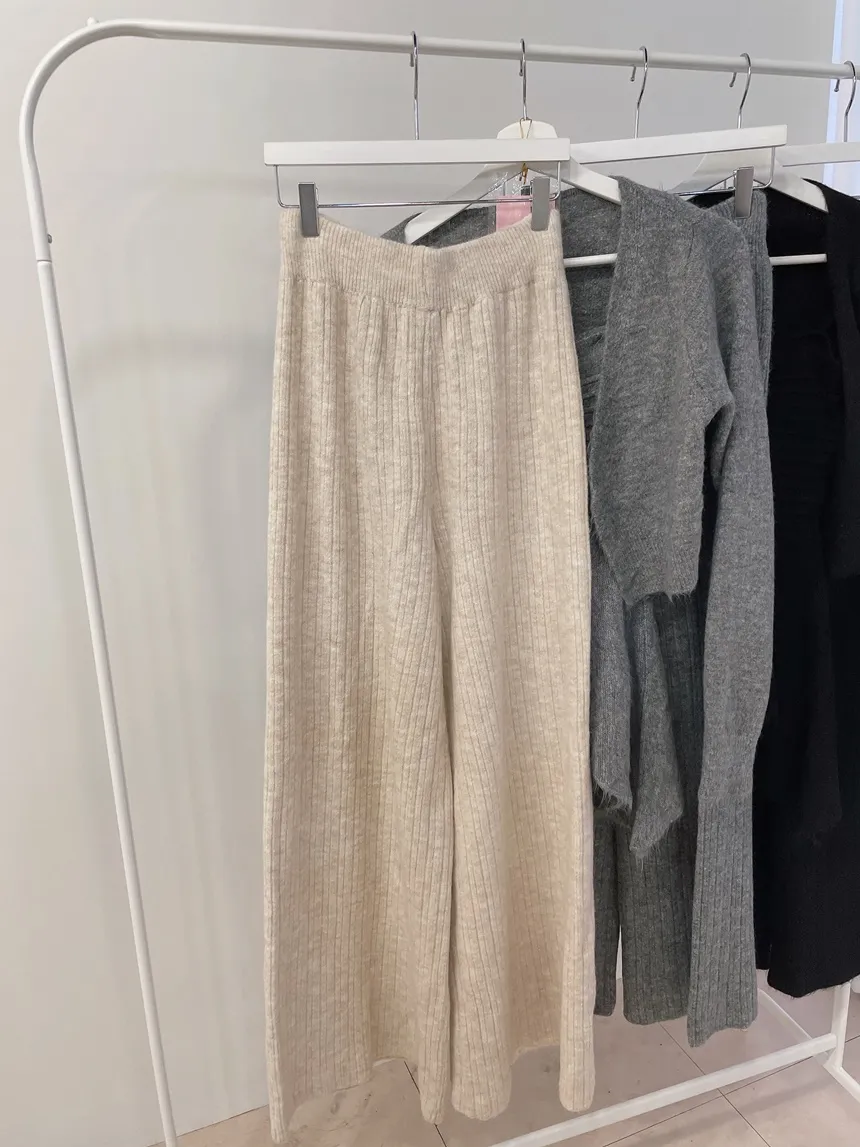 ウール混長袖クロップドフレアウエストゴムワイド3 SETキャミソールカーディガンパンツ | mirangmirang | 詳細画像41