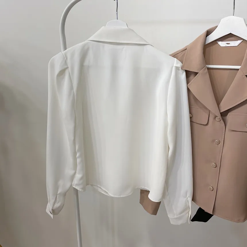 カラーVネックボタンブラウス | mirangmirang | 詳細画像21