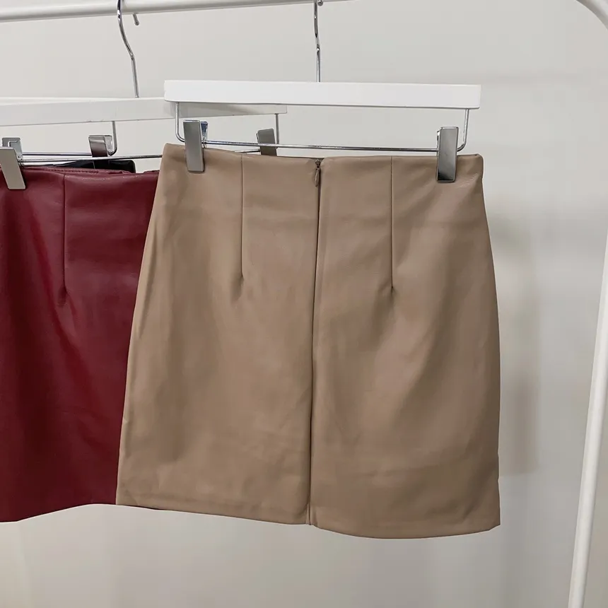 レザー調Hラインベーシックカラースカート | mirangmirang | 詳細画像31