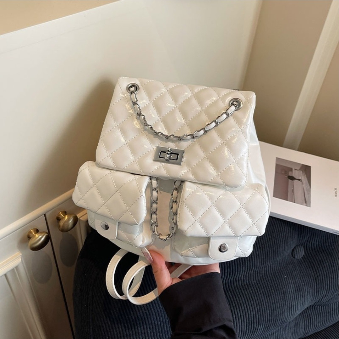 レザー調チェーンポケットカラーバックパック | 詳細画像10