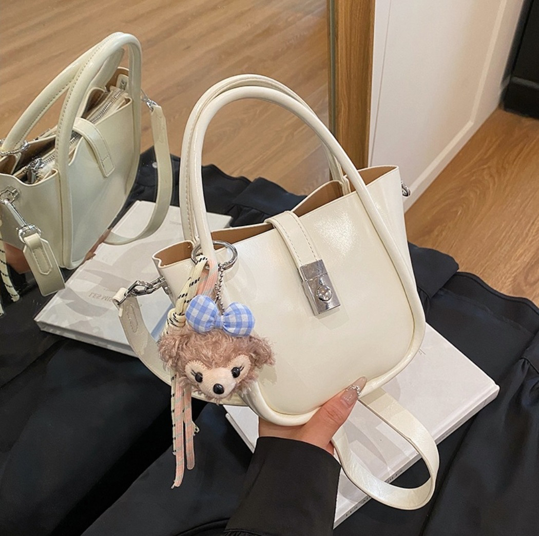 レザー調カラーショルダーバッグ | 詳細画像8