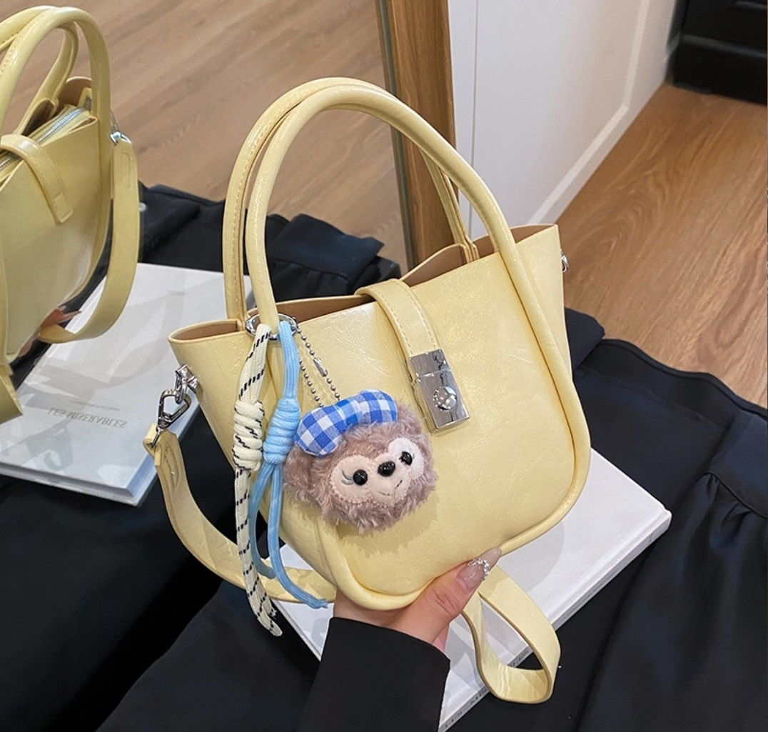 レザー調カラーショルダーバッグ | 詳細画像11