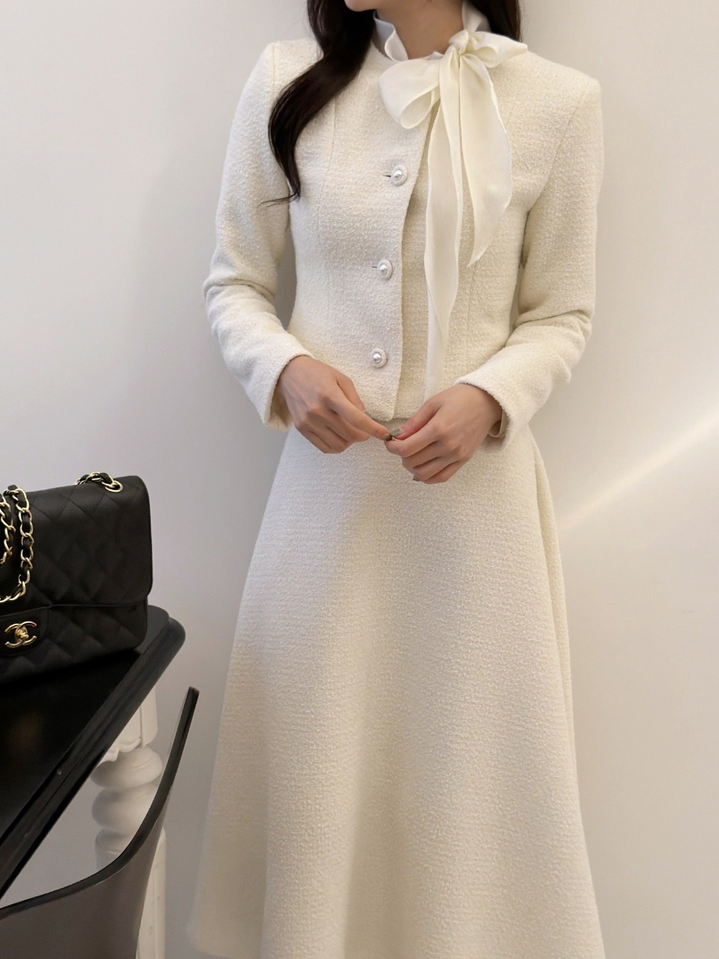 ツイードラウンドネックノーカラーパール調ボタン肩パッドフレアセットアップ | 詳細画像5