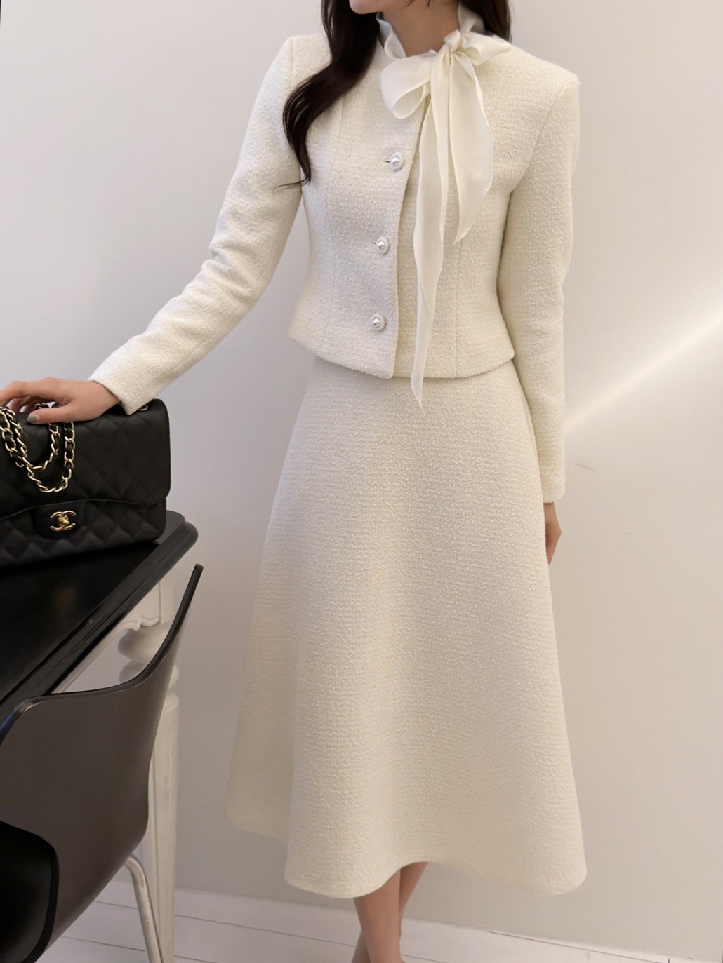 ツイードラウンドネックノーカラーパール調ボタン肩パッドジャケット | 詳細画像4