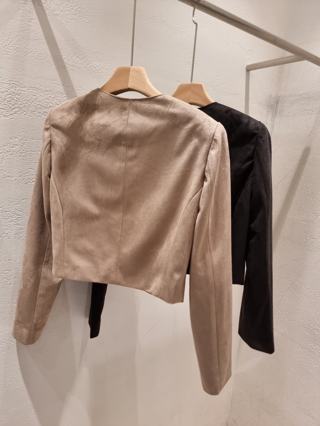 スエード調ラウンドネックポケット肩パッドジャケット | 詳細画像20