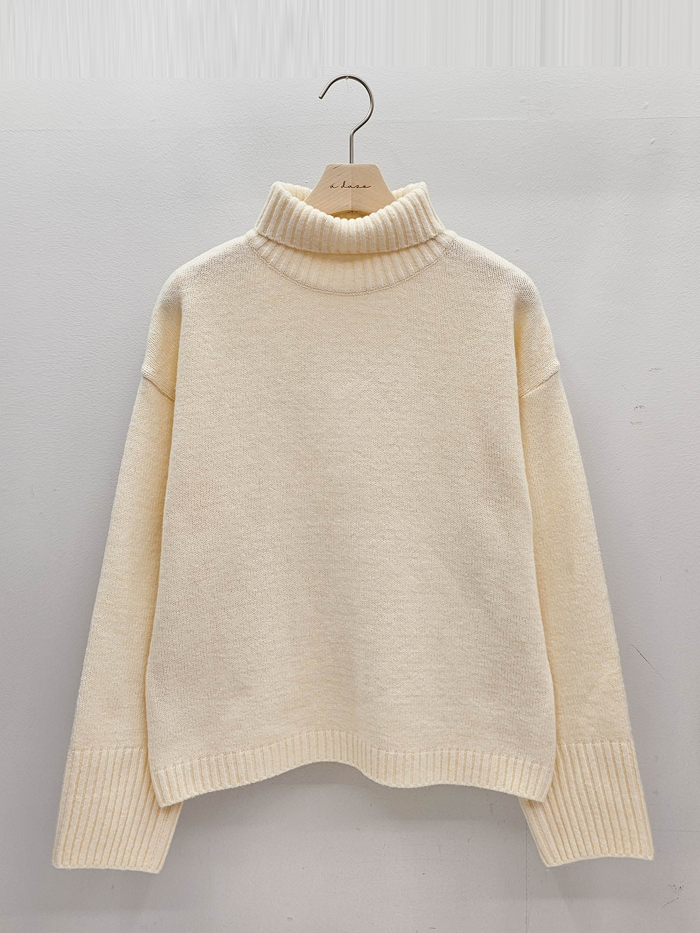 ウール混タートルネックベーシックニット | 詳細画像16