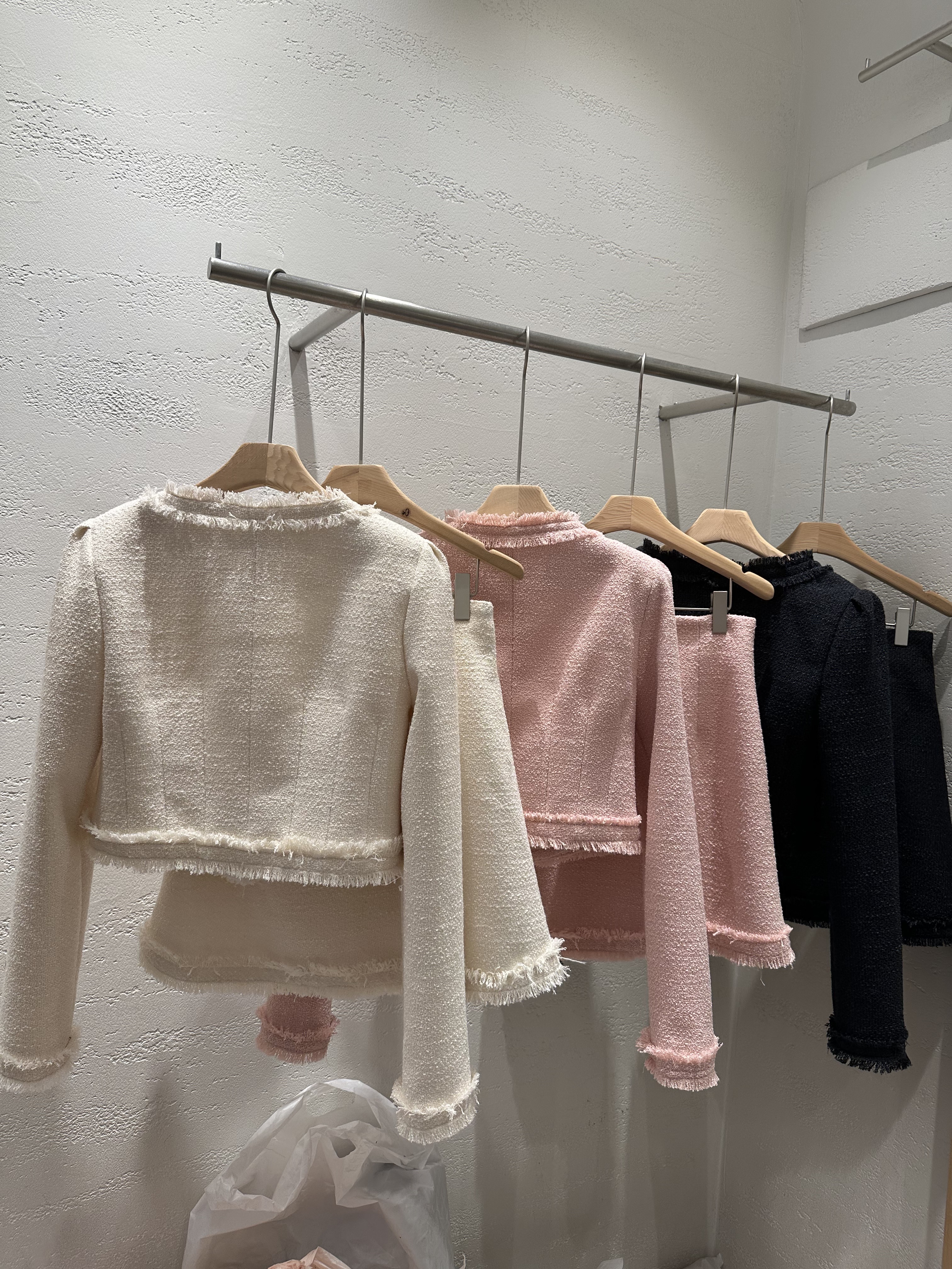 ツイードジップアップラウンドネックノーカラーパール調ボタンスリム長袖ミニセットアップスカートジャケット | 詳細画像22