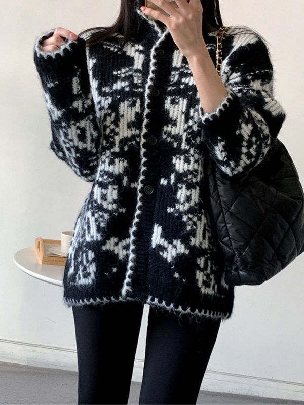 ニットボタンハイネックルーズ長袖プリントカーディガン | 詳細画像2