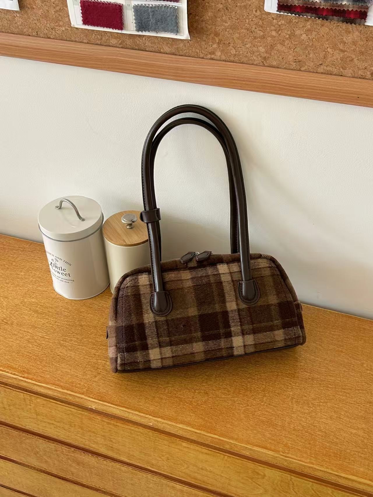 レザー調ジップアップチェックトートバッグ | 詳細画像14