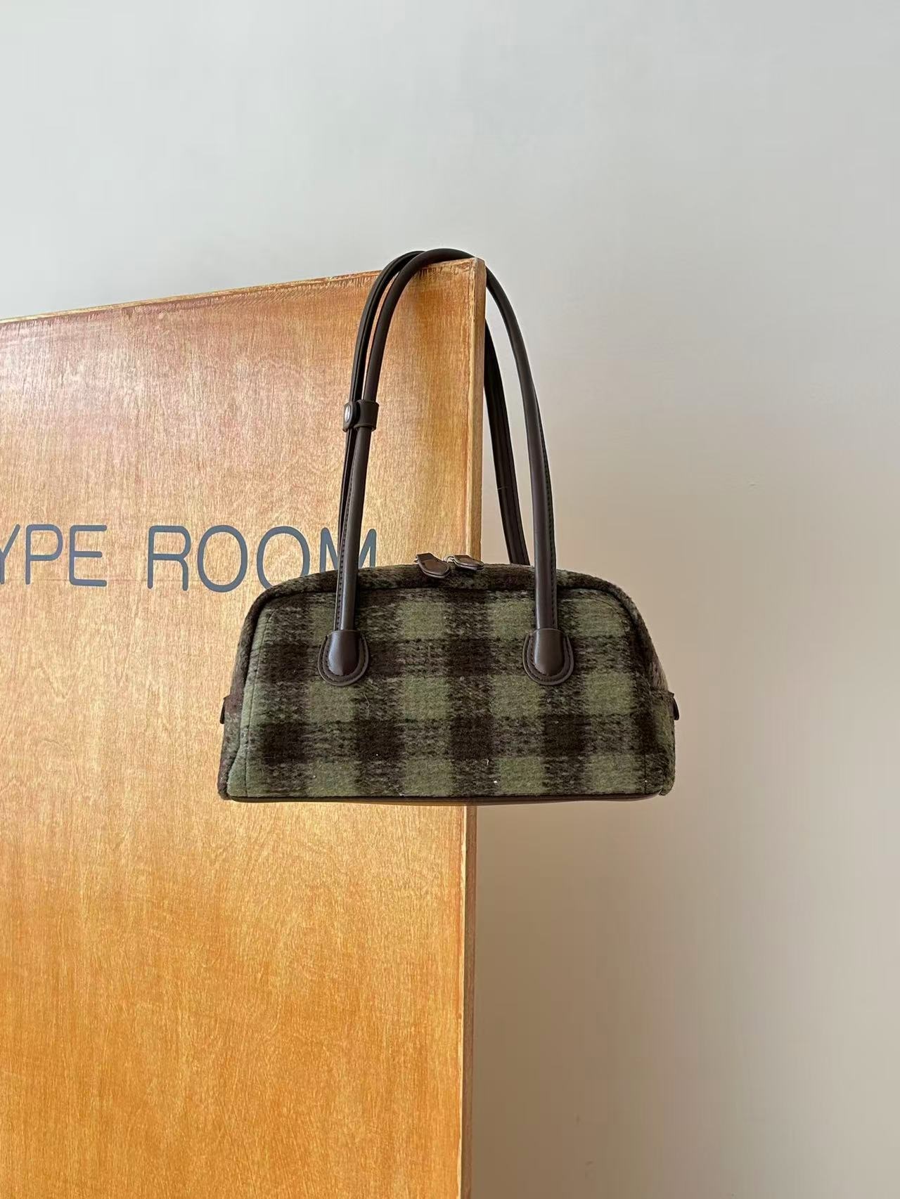 レザー調ジップアップチェックトートバッグ | 詳細画像15