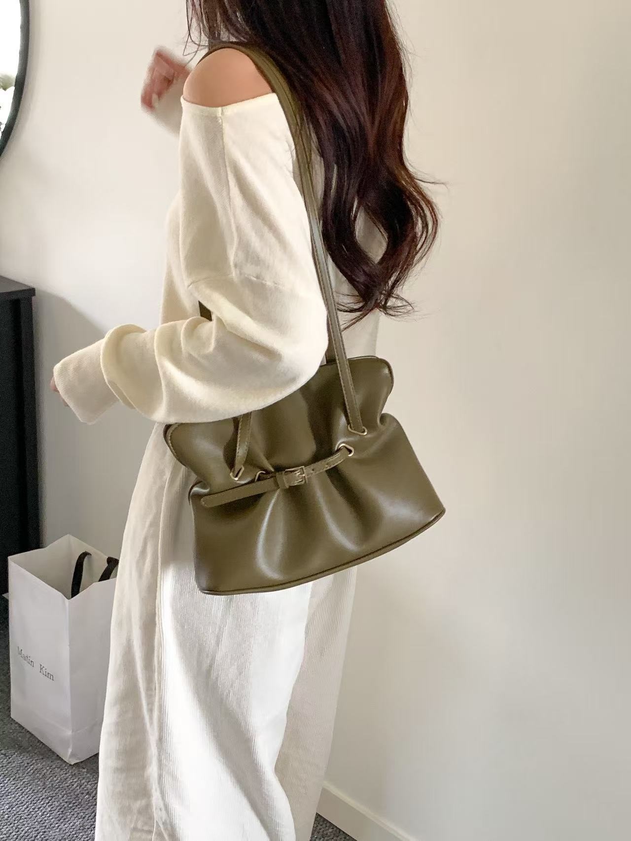 レザー調バックルトートバッグ | 詳細画像6