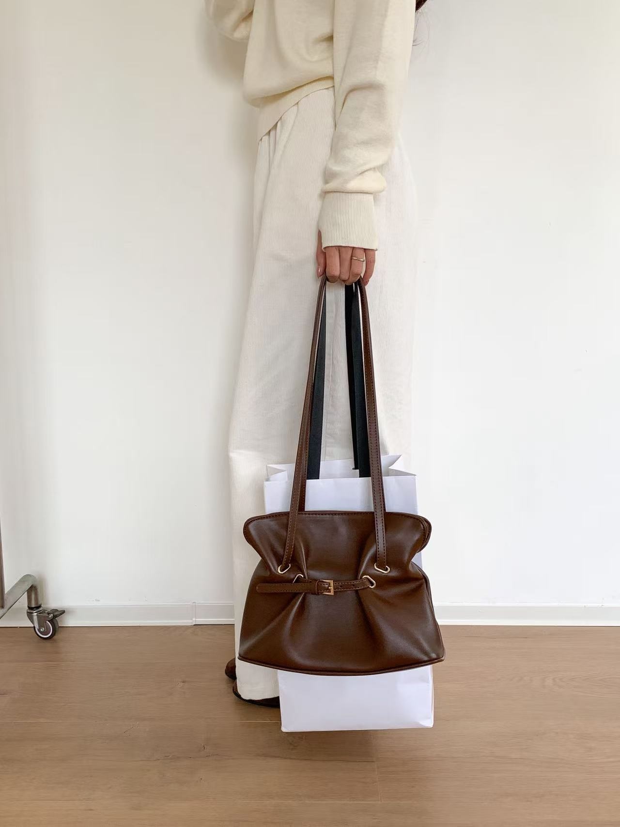 レザー調バックルトートバッグ | 詳細画像7